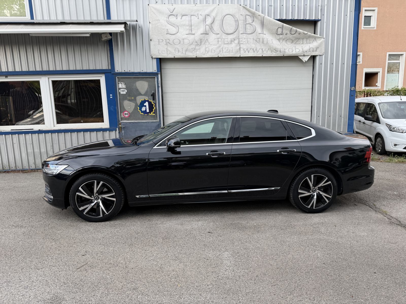 Volvo S90 B5D AWD INS CR.MOMENTUM NIJE UVOZ, fotografija 5