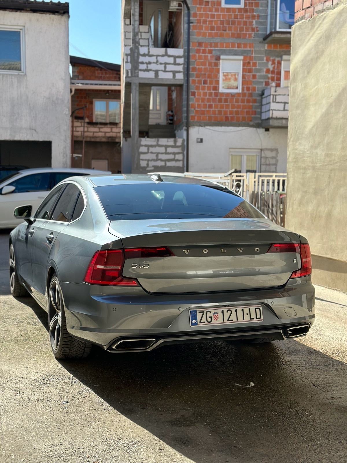 Volvo S90 D3 automatik, fotografija 10