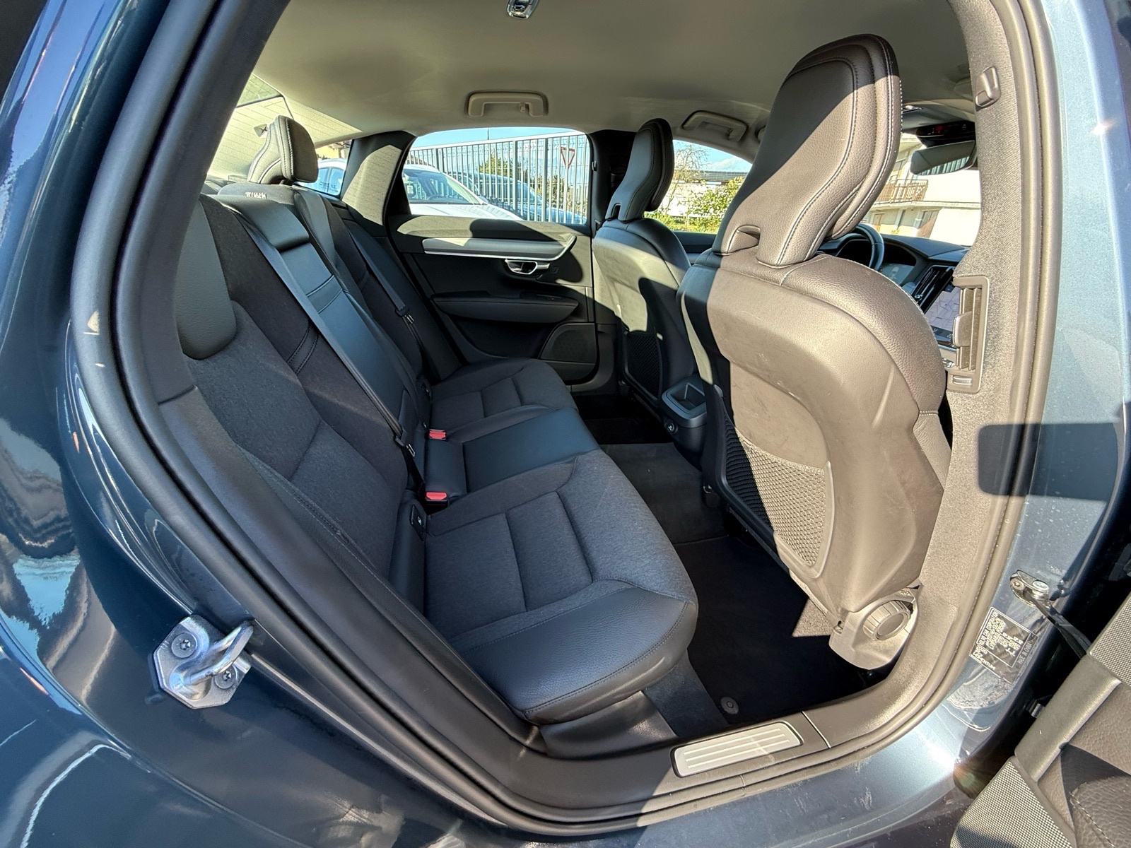 Volvo S90 D4 Automatik | 190 KS | 2020. | 192tkm | JAMSTVO | Dostava, fotografija 13
