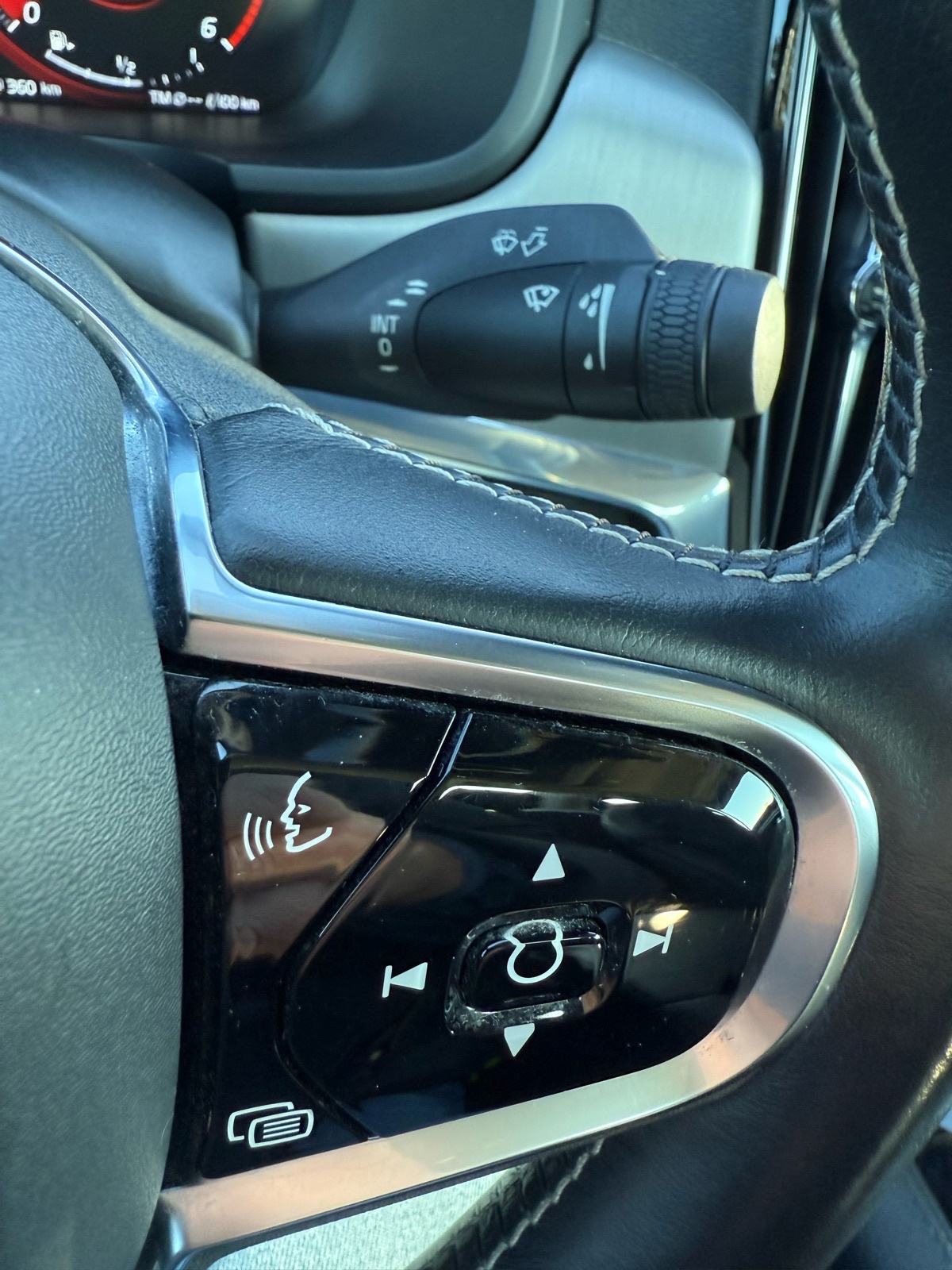 Volvo S90 D4 Automatik | 190 KS | 2020. | 192tkm | JAMSTVO | Dostava, fotografija 18