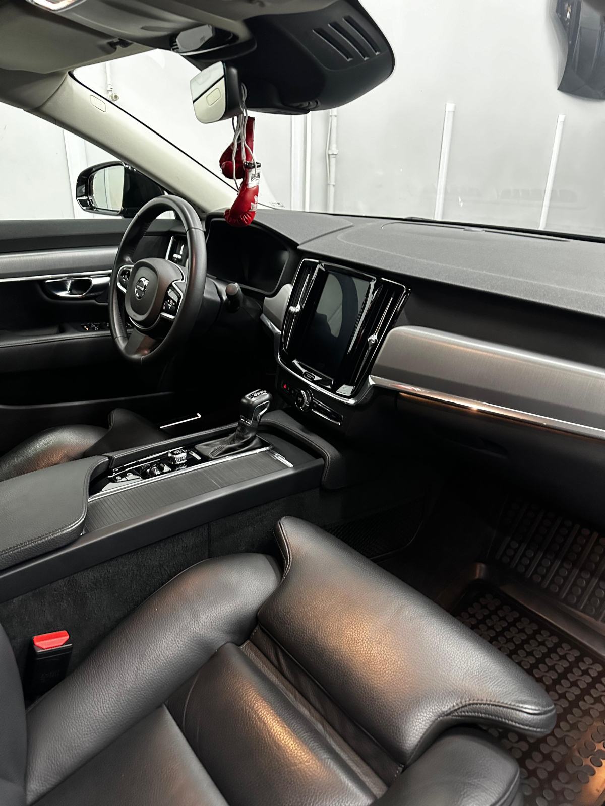 Volvo S90 D4 21,900€, REGISTRIRAN DO 9/2026, fotografija 3