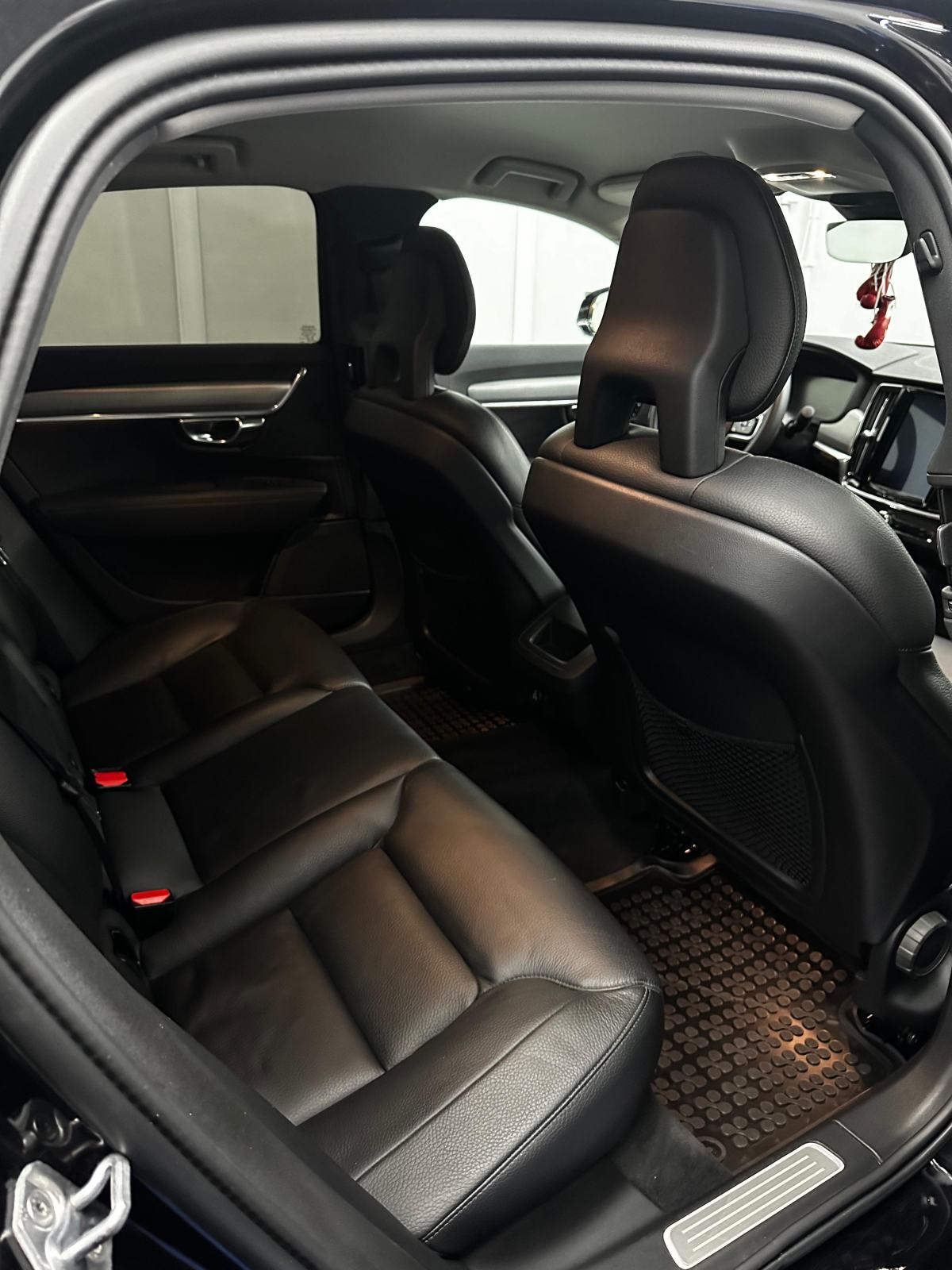 Volvo S90 D4 21,900€, REGISTRIRAN DO 9/2026, fotografija 4