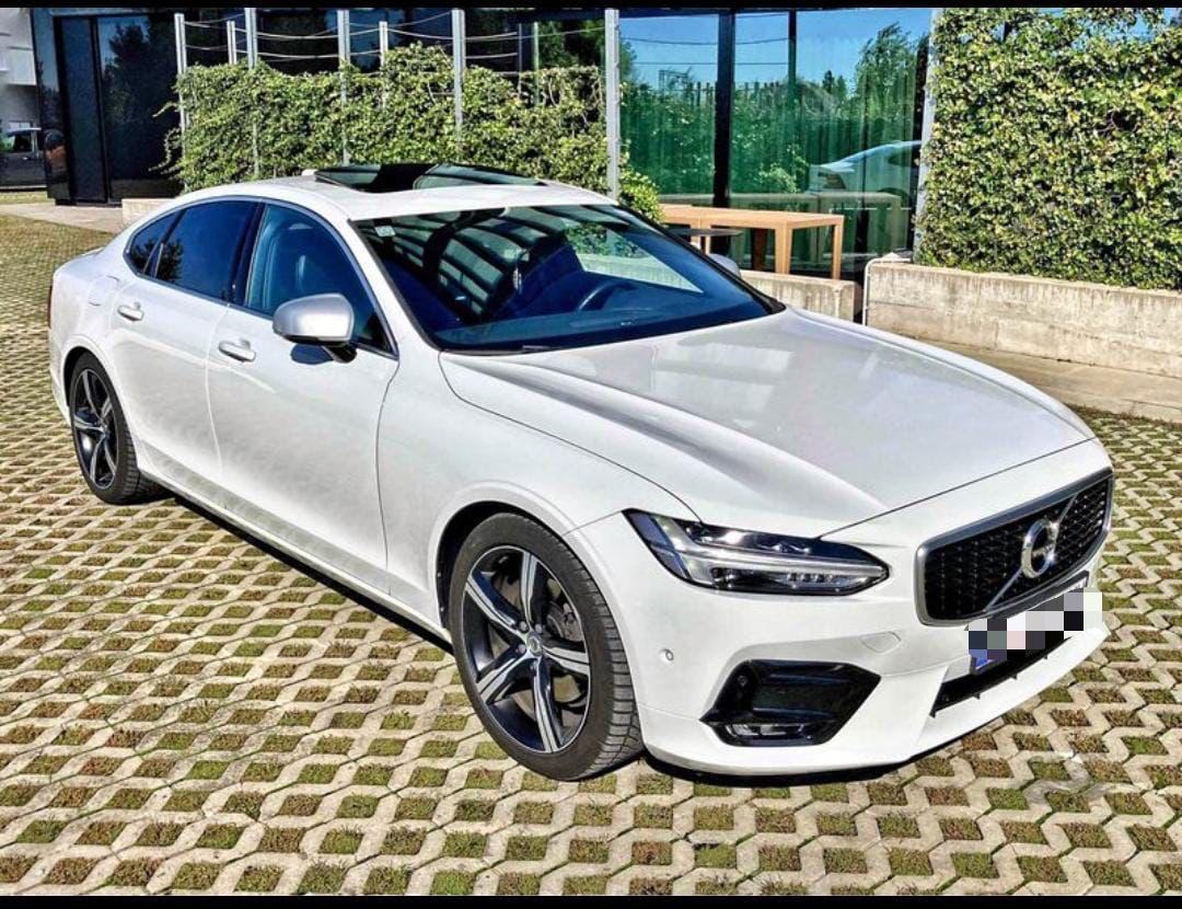 Volvo S90 D4 R DESIGN, fotografija 1
