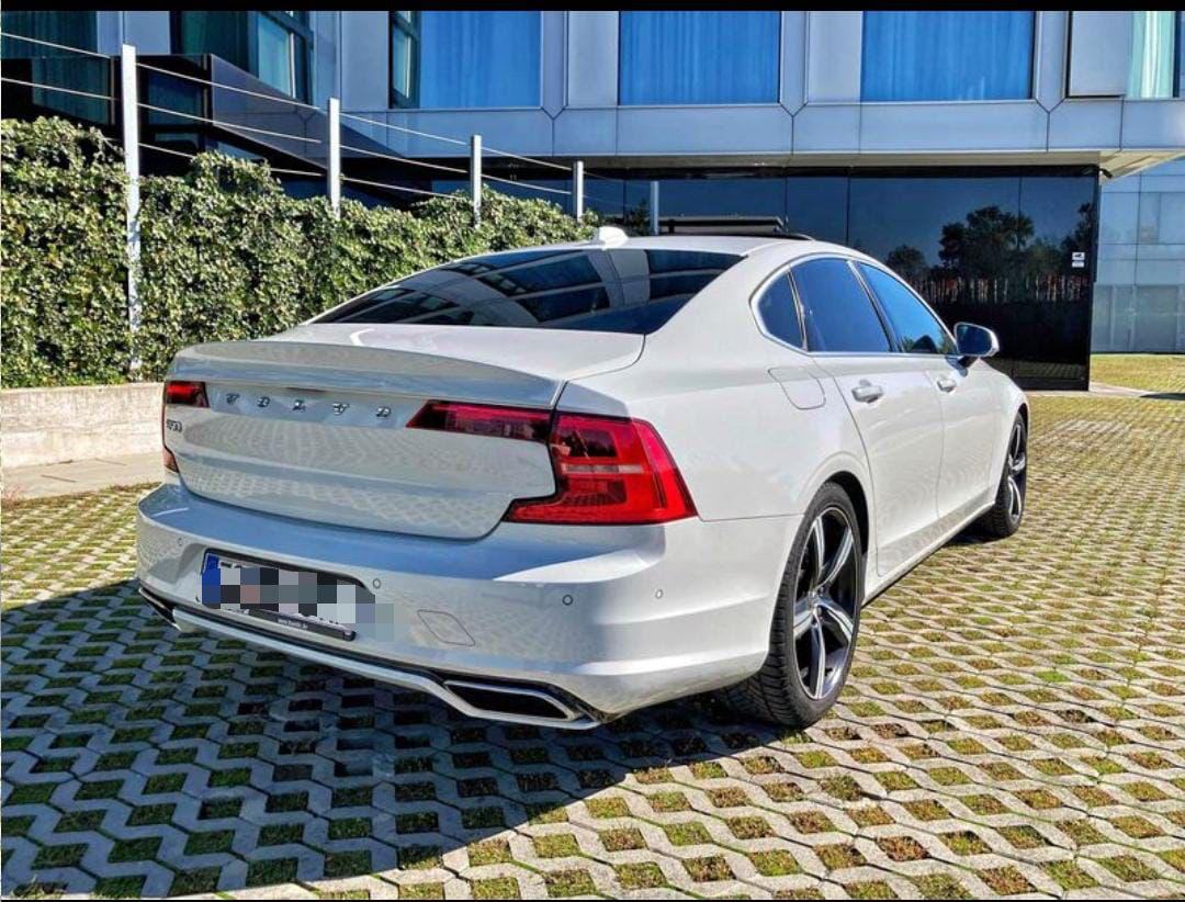 Volvo S90 D4 R DESIGN, fotografija 3