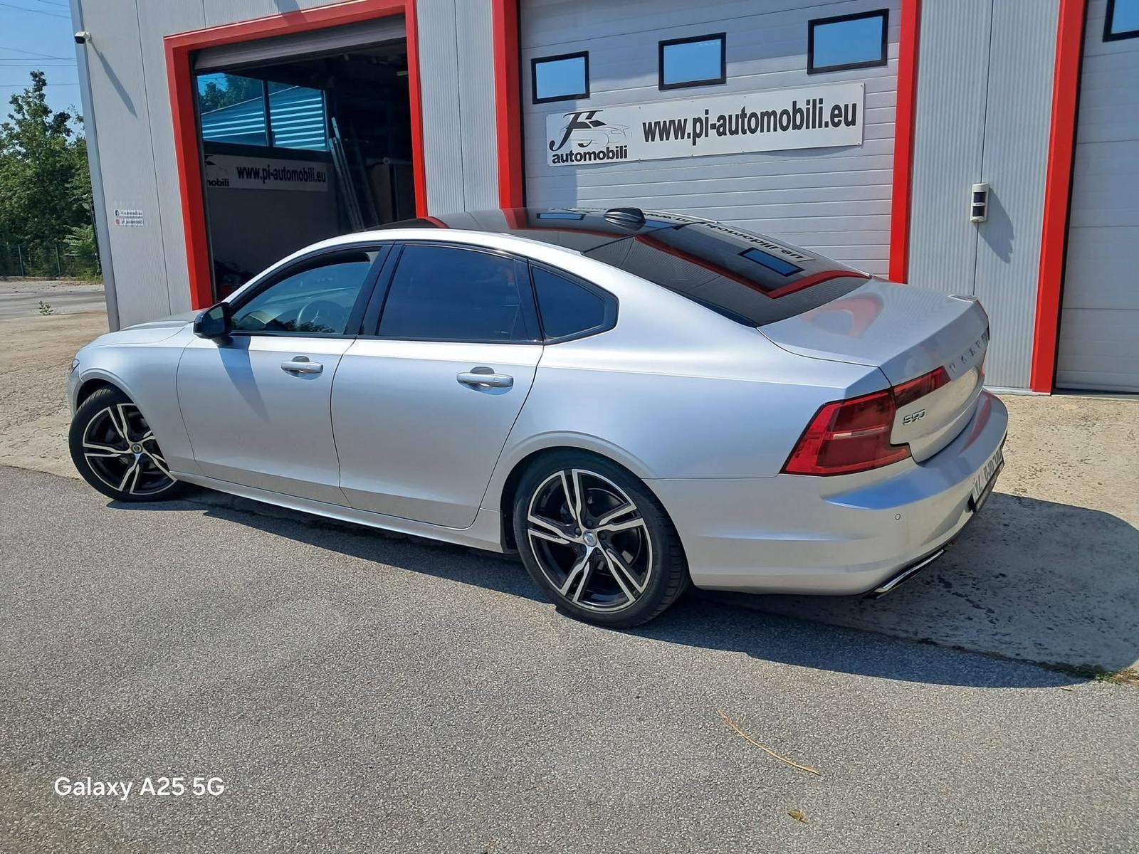 Volvo S90 D4 R DESIGN, fotografija 10