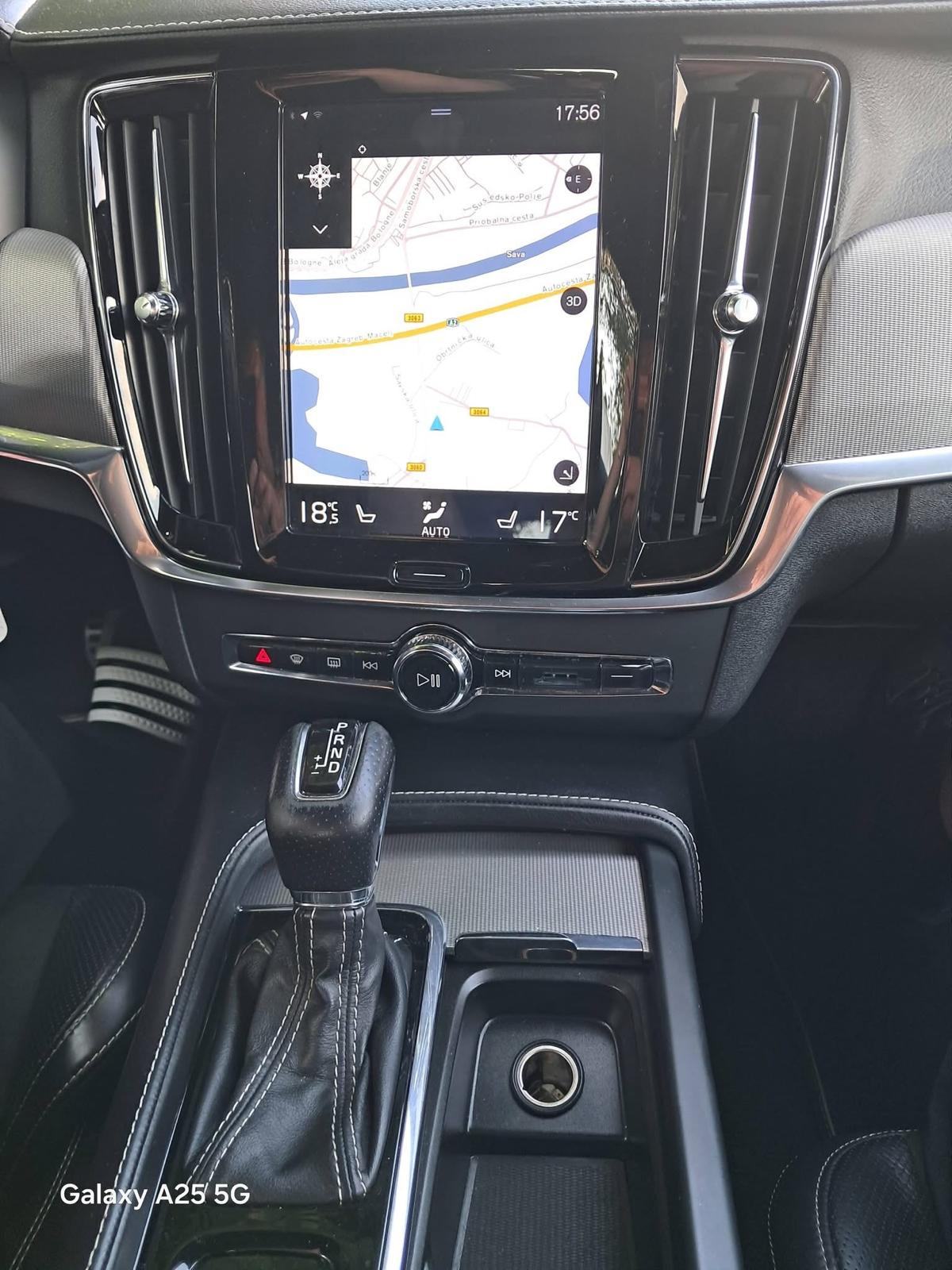 Volvo S90 D4 R DESIGN, fotografija 5