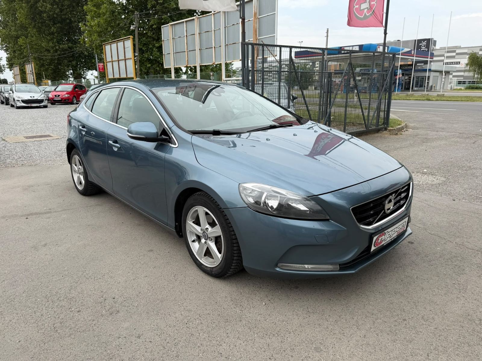 Volvo V40 1.6 D KLIMA - ALU - KAMERA - TEMPOMAT - AUTOKREDIT, fotografija 8