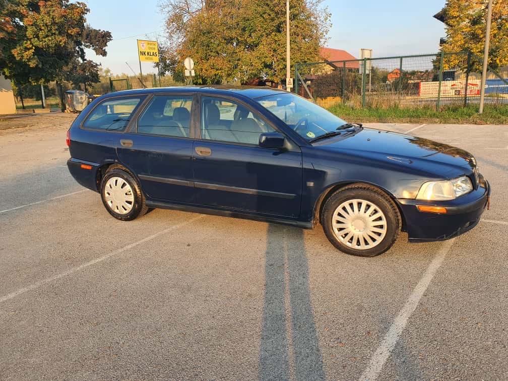 Volvo V40 1.9 D MOTOR U KVARU MOZE U DJELOVIMA, fotografija 3