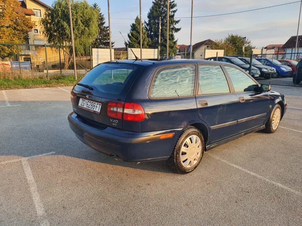 Volvo V40 1.9 D MOTOR U KVARU MOZE U DJELOVIMA, fotografija 7