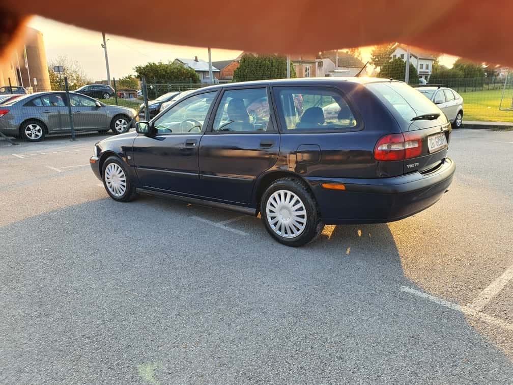Volvo V40 1.9 D MOTOR U KVARU MOZE U DJELOVIMA, fotografija 9
