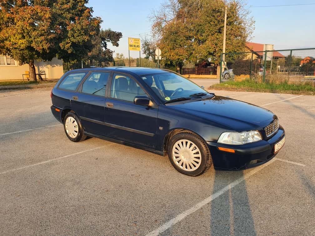 Volvo V40 1.9 D MOTOR U KVARU MOZE U DJELOVIMA, fotografija 12