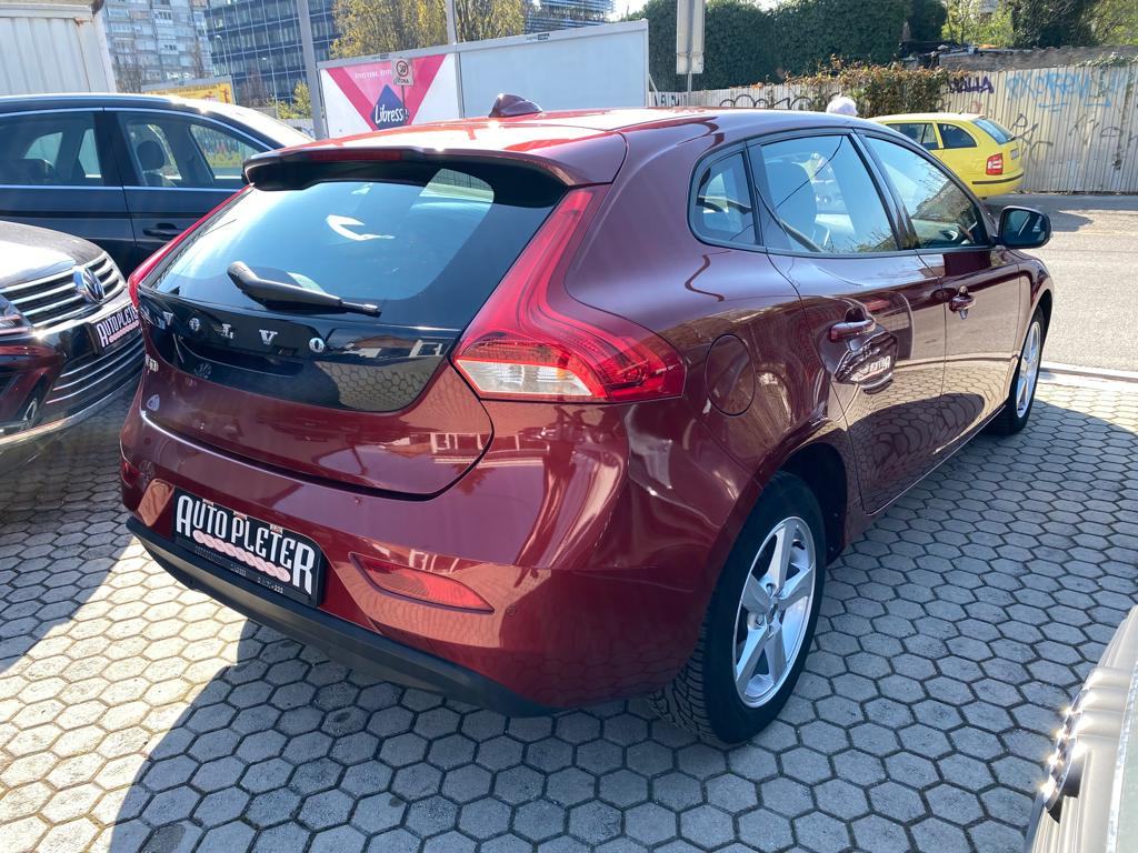 Volvo V40 2.0 D KINETIC, NAVI, PARK KAMERA, 4X GARANCIJA!, fotografija 8