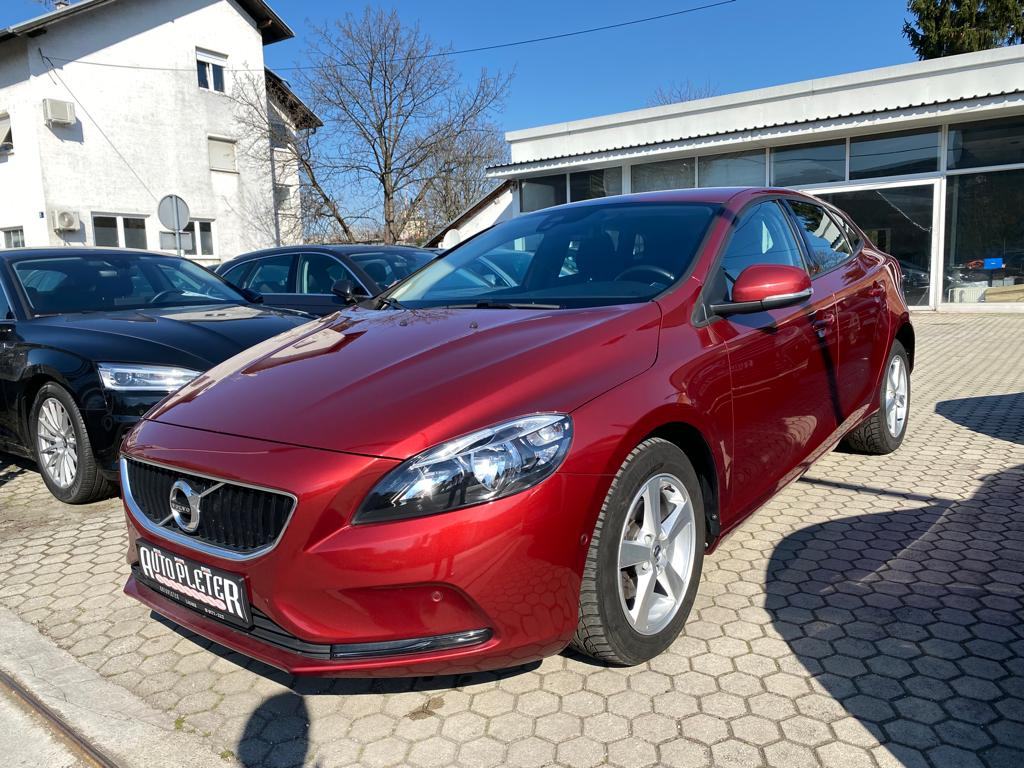 Volvo V40 2.0 D KINETIC, NAVI, PARK KAMERA, 4X GARANCIJA!, fotografija 1