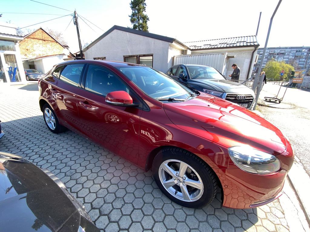 Volvo V40 2.0 D KINETIC, NAVI, PARK KAMERA, 4X GARANCIJA!, fotografija 5