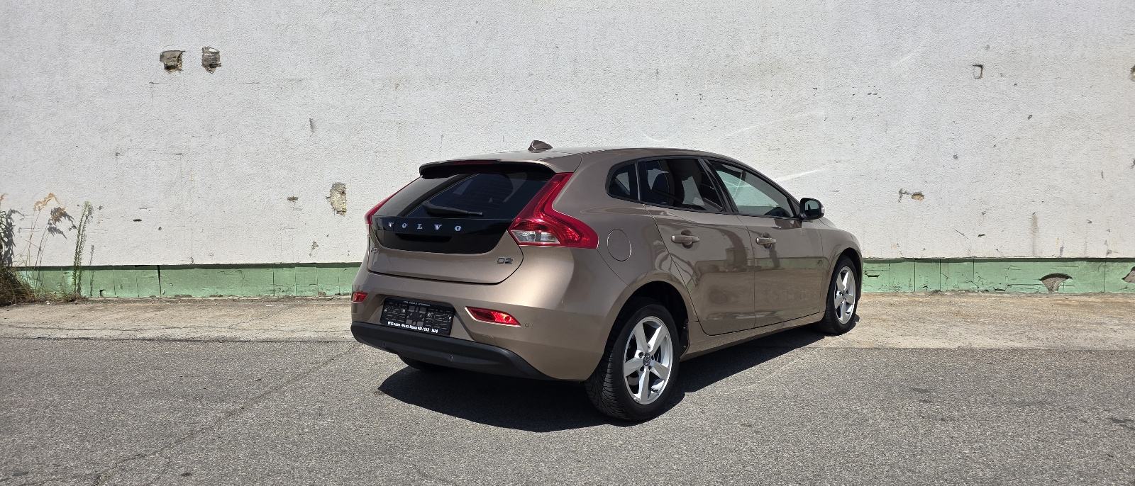 Volvo V40 2.0 D2,NAVI,LED,1-VL,GARANCIJA,NEMA 5%, fotografija 6