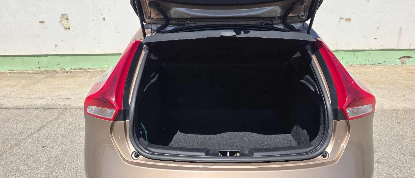 Volvo V40 2.0 D2,NAVI,LED,1-VL,GARANCIJA,NEMA 5%, fotografija 13