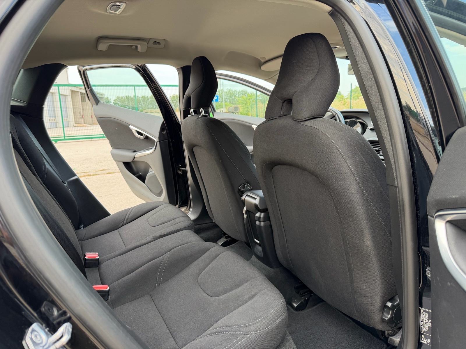 Volvo V40 2.0D, fotografija 13