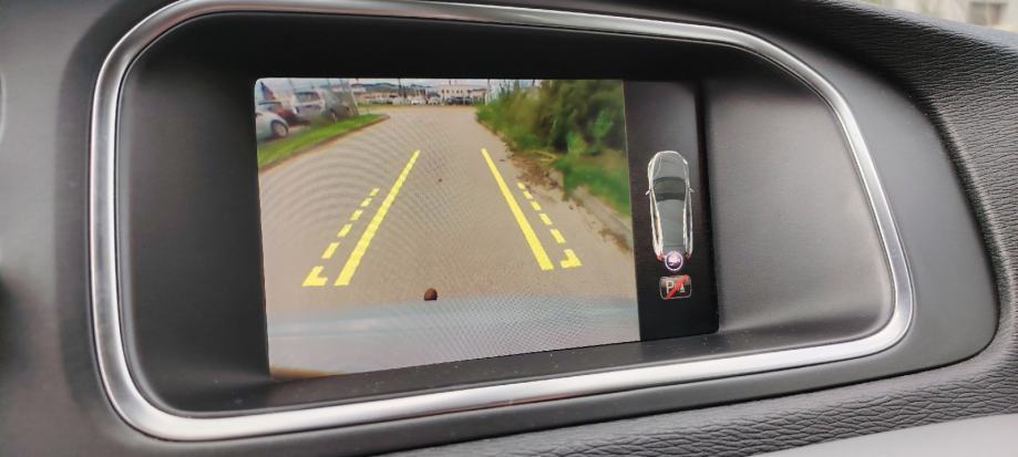 Volvo V40 2,0D, fotografija 6