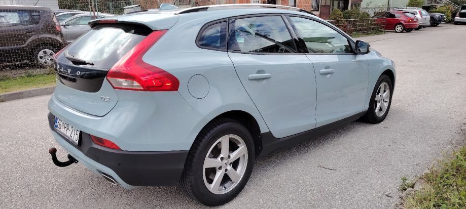 Volvo V40 2,0D, fotografija 11