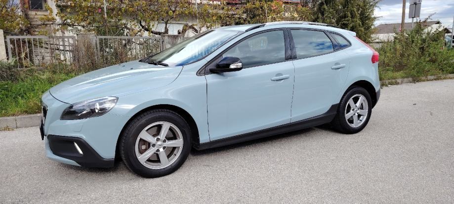 Volvo V40 2,0D, fotografija 15