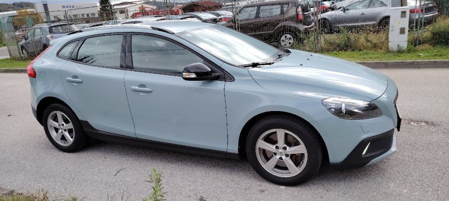 Volvo V40 2,0D, fotografija 3