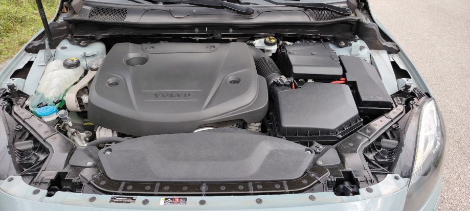 Volvo V40 2,0D, fotografija 14