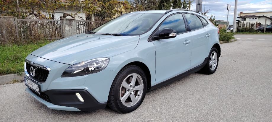 Volvo V40 2,0D, fotografija 3
