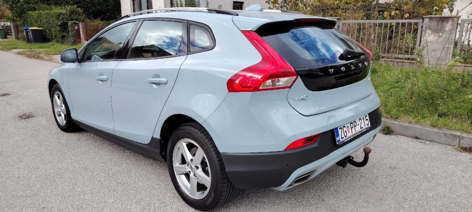 Volvo V40 2,0D, fotografija 16