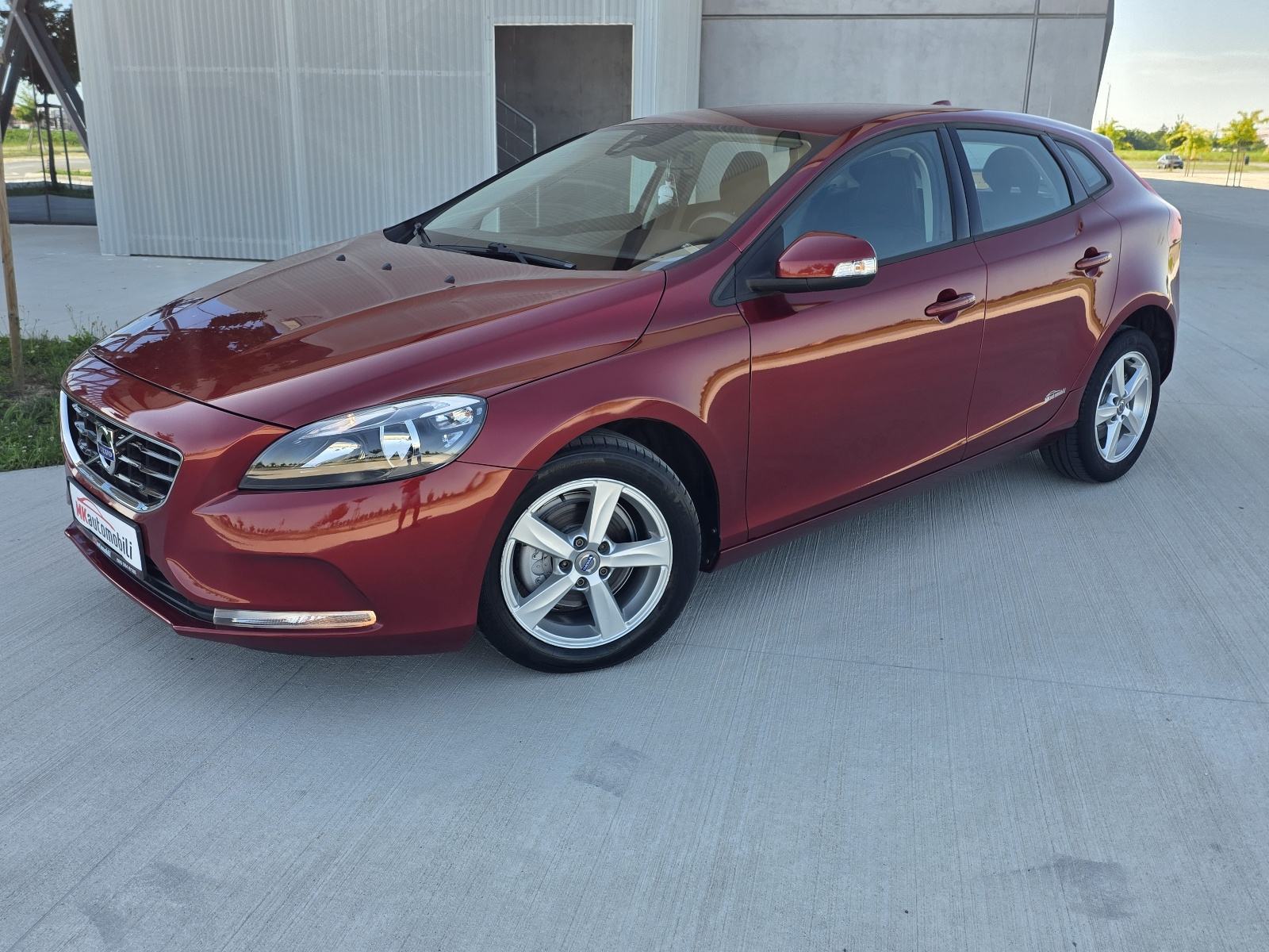 Volvo V40 ALU,NAVI,80 T.K.M, fotografija 1