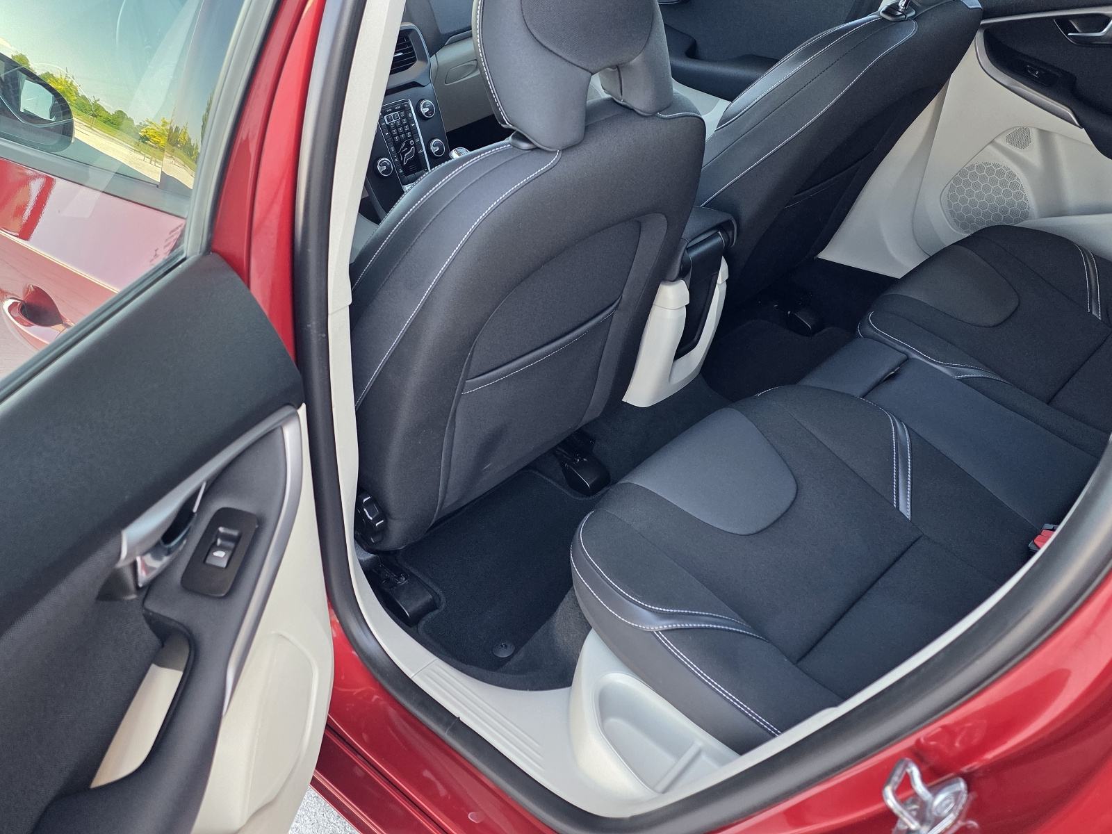 Volvo V40 ALU,NAVI,80 T.K.M, fotografija 15