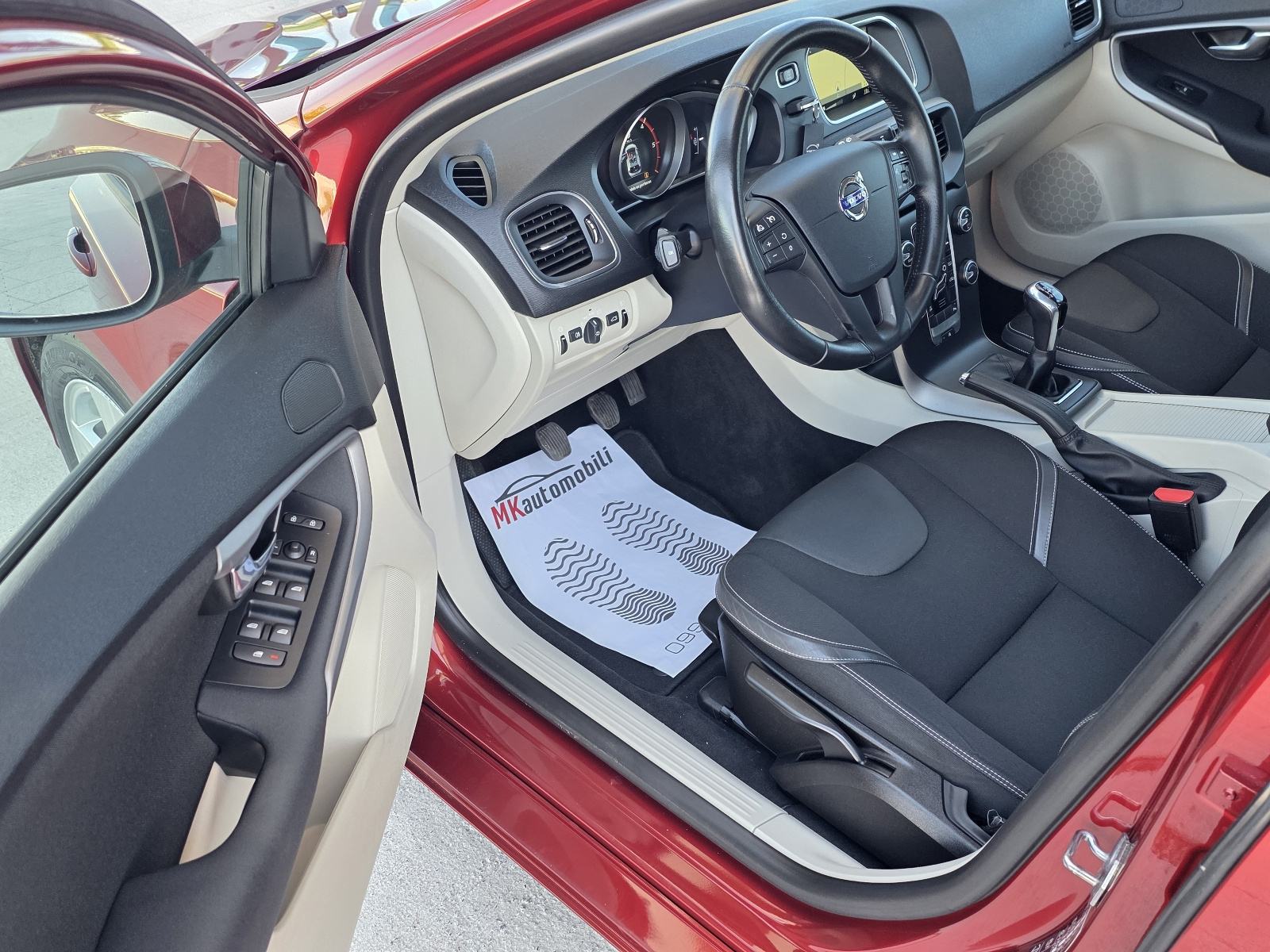 Volvo V40 ALU,NAVI,80 T.K.M, fotografija 14