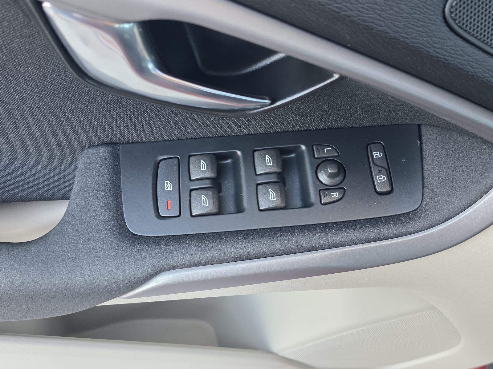 Volvo V40 ALU,NAVI,80 T.K.M, fotografija 17