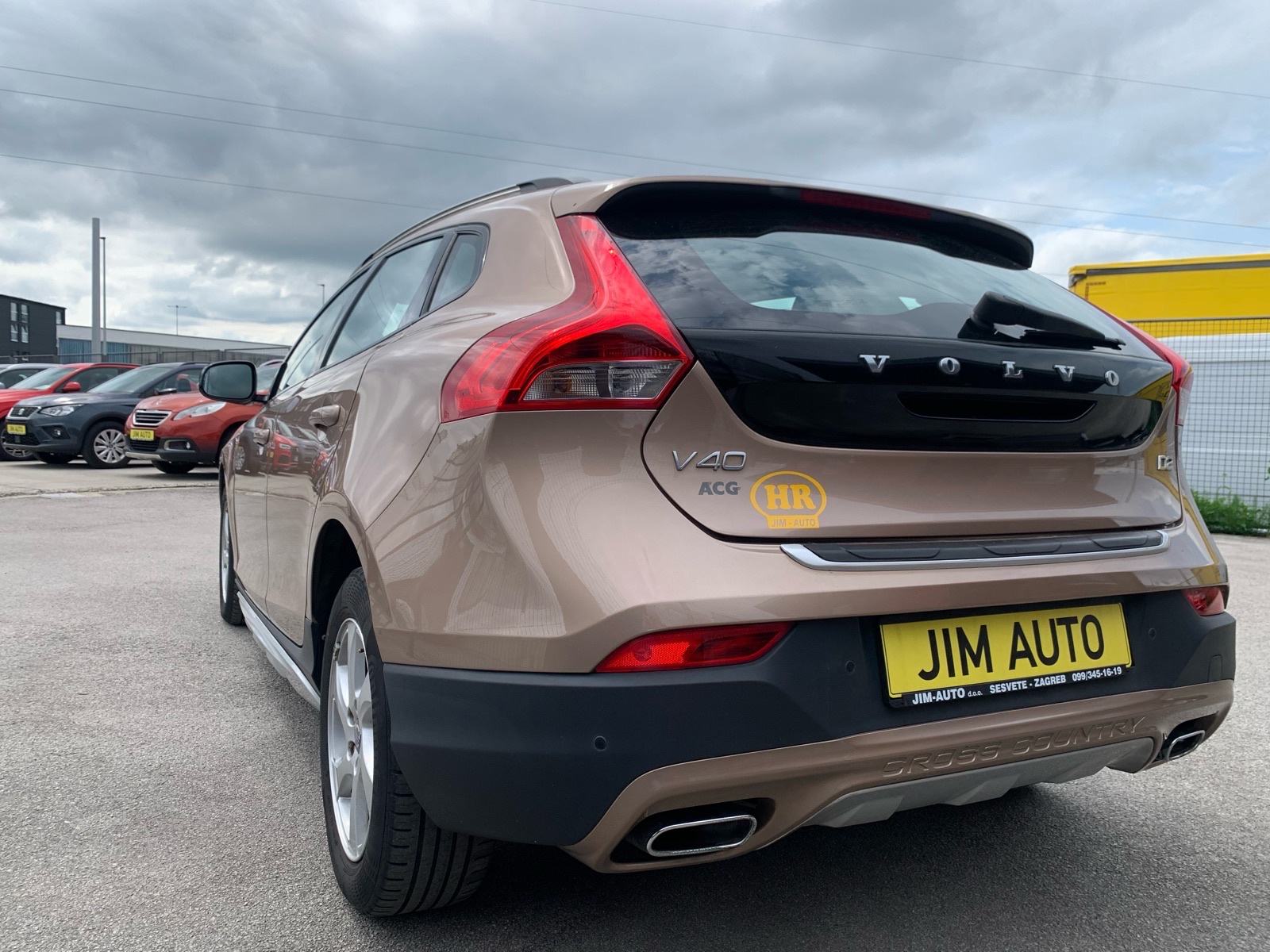 Volvo V40 Cross Country 1,6 d, 115 ks, kao novi, kred. na kartice, fotografija 7