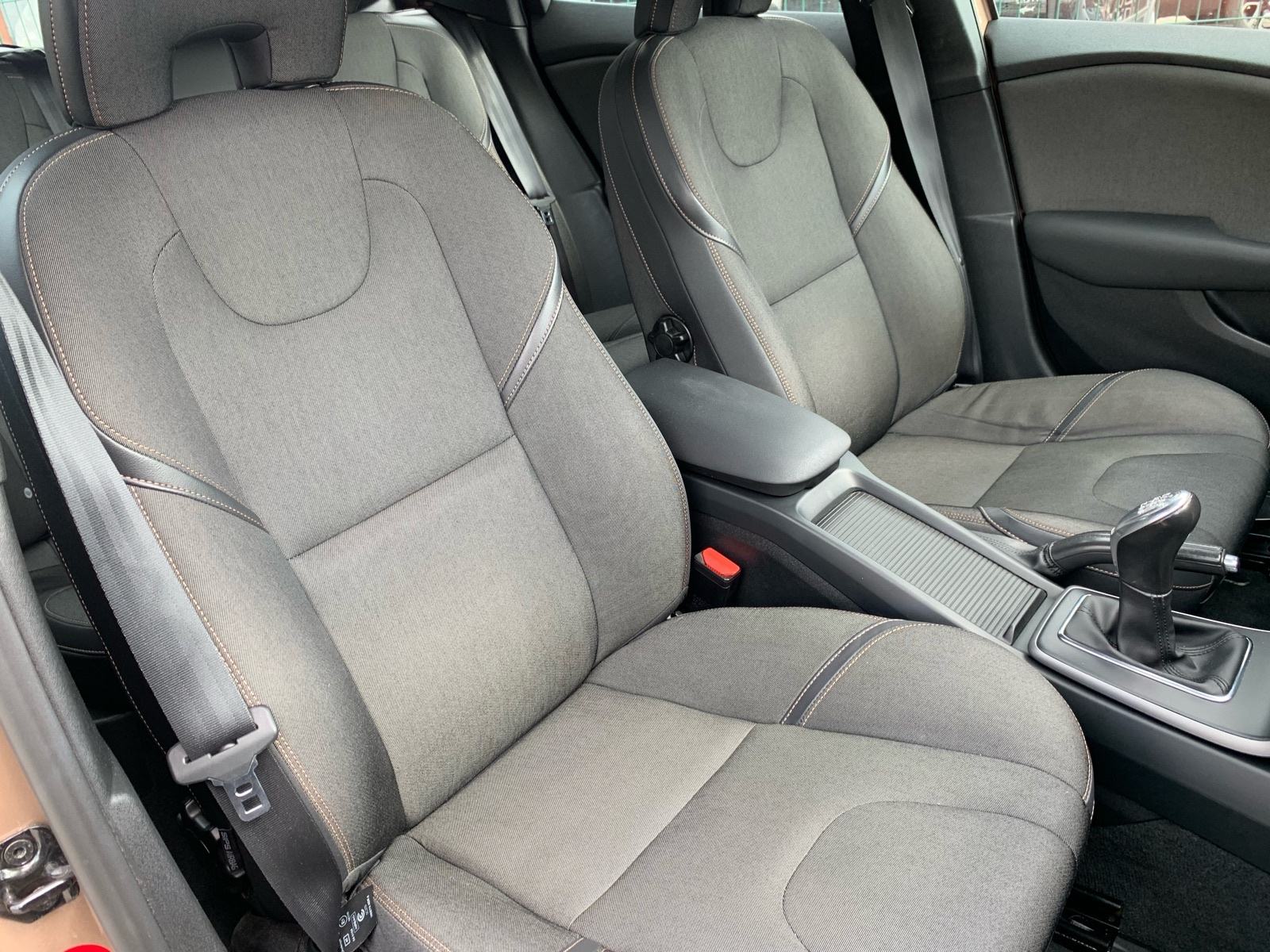 Volvo V40 Cross Country 1,6 d, 115 ks, kao novi, kred. na kartice, fotografija 19