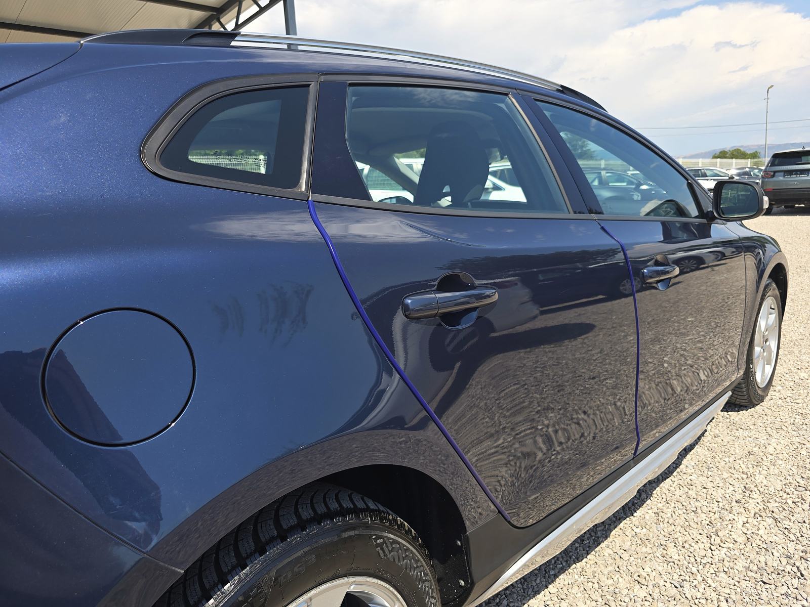 Volvo V40 Cross Country D2 Servisna, veliki servis nove gume ODLIČAN !, fotografija 4