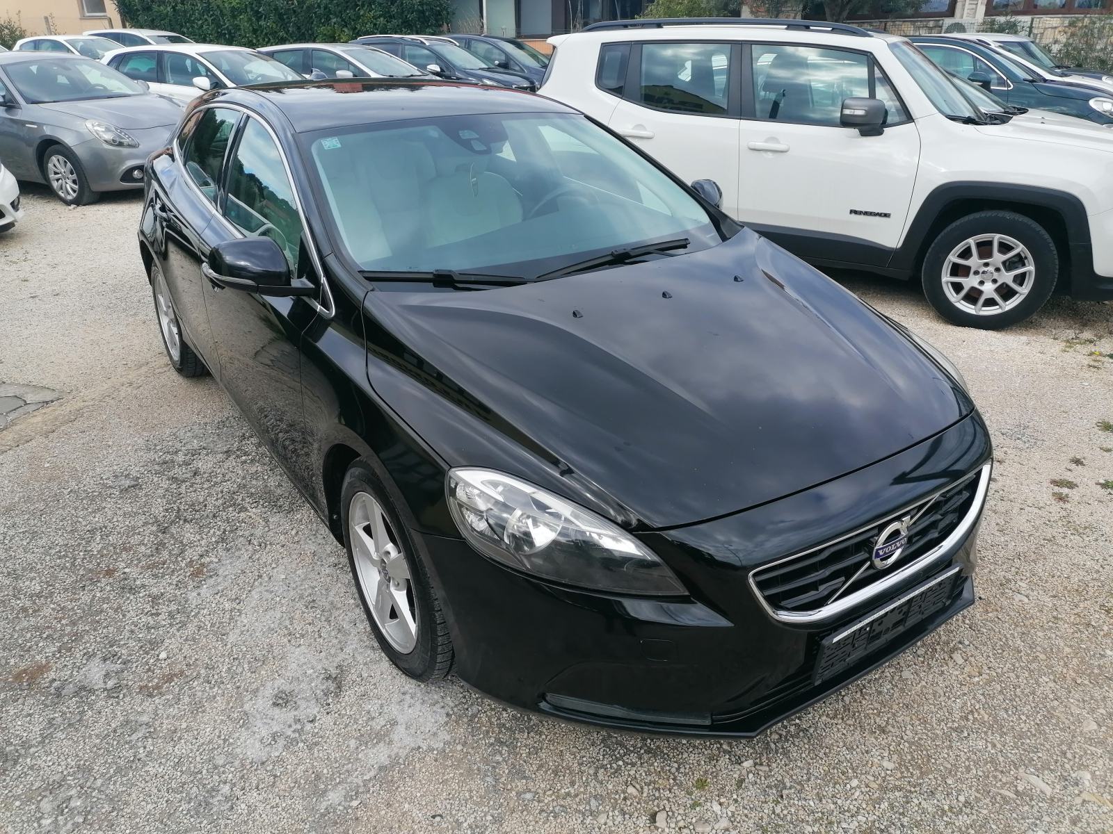Volvo V40 D2 1.6 D, fotografija 2