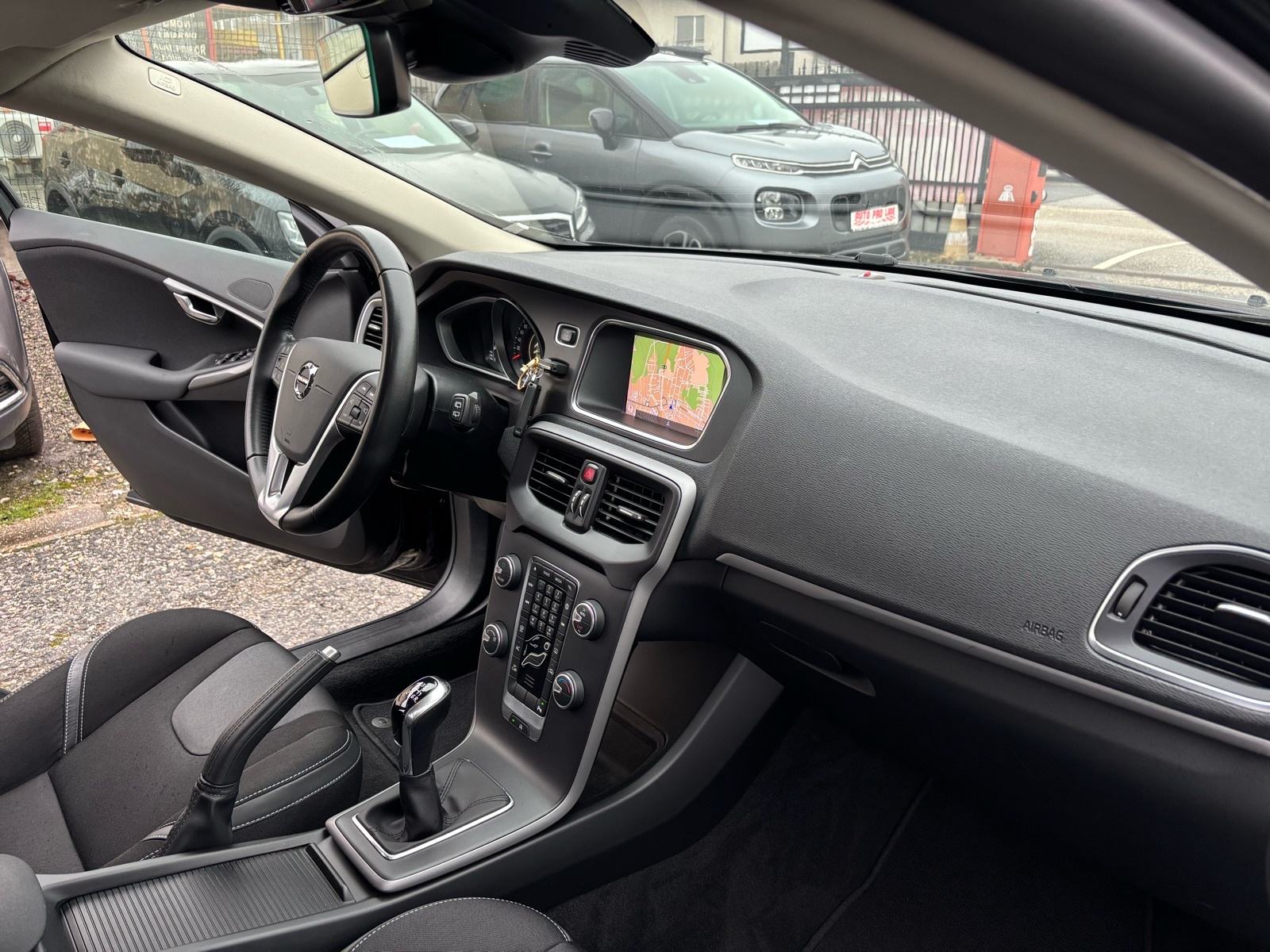 Volvo V40 D2 2.0d 88kw, 125.000km, 2019g, **AKCIJA**, fotografija 13