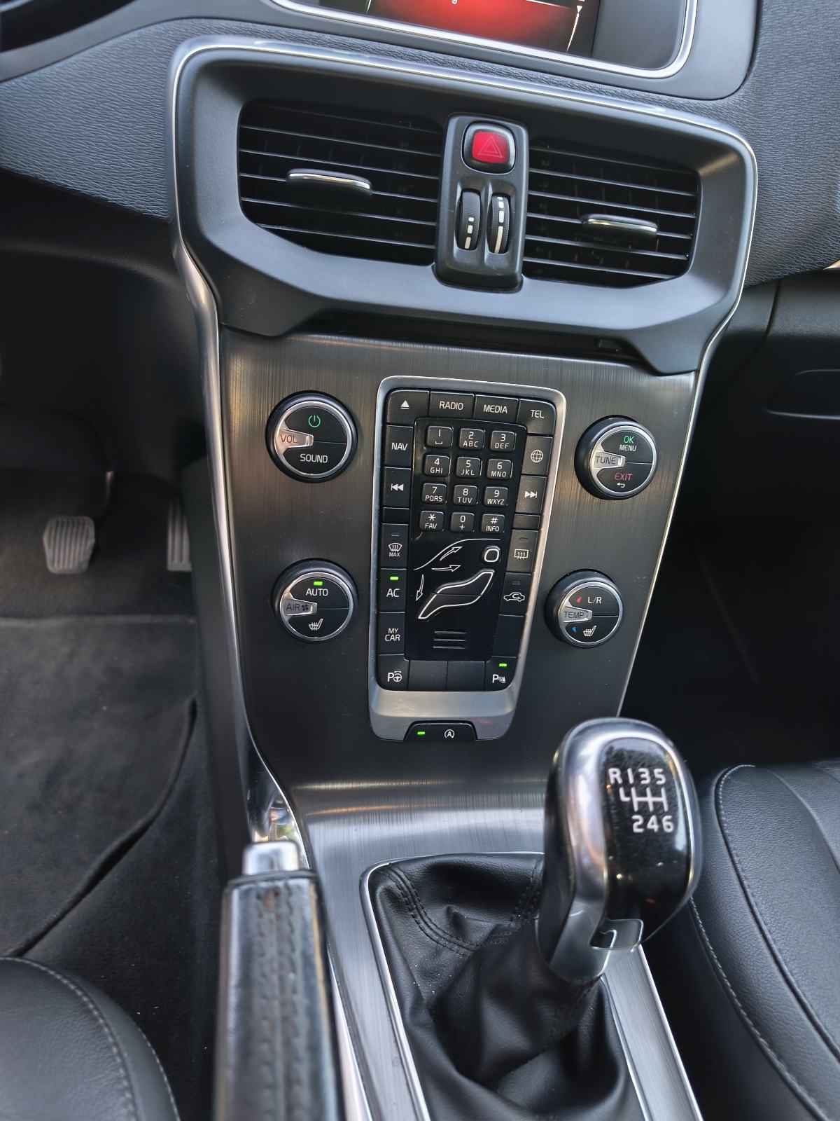 Volvo V40 D2 88g., fotografija 12