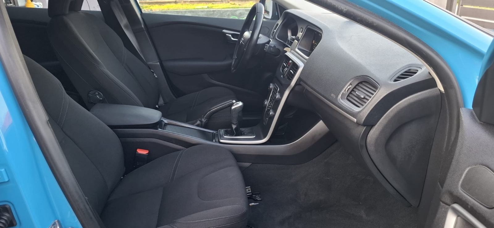 Volvo V40 D2..TOP STANJE, fotografija 6