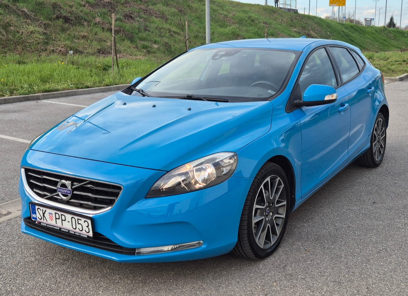 Volvo V40 D2..TOP STANJE, fotografija 2