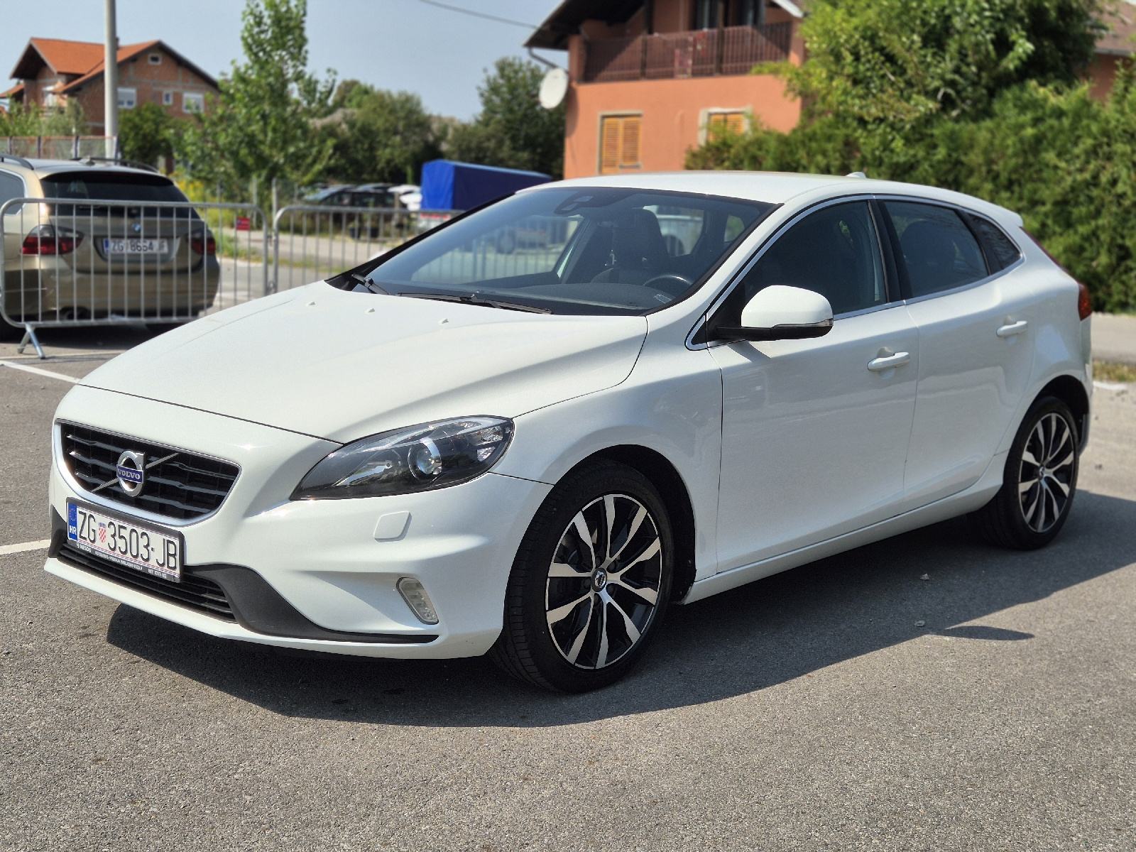 Volvo V40 D2 R-Design, fotografija 8