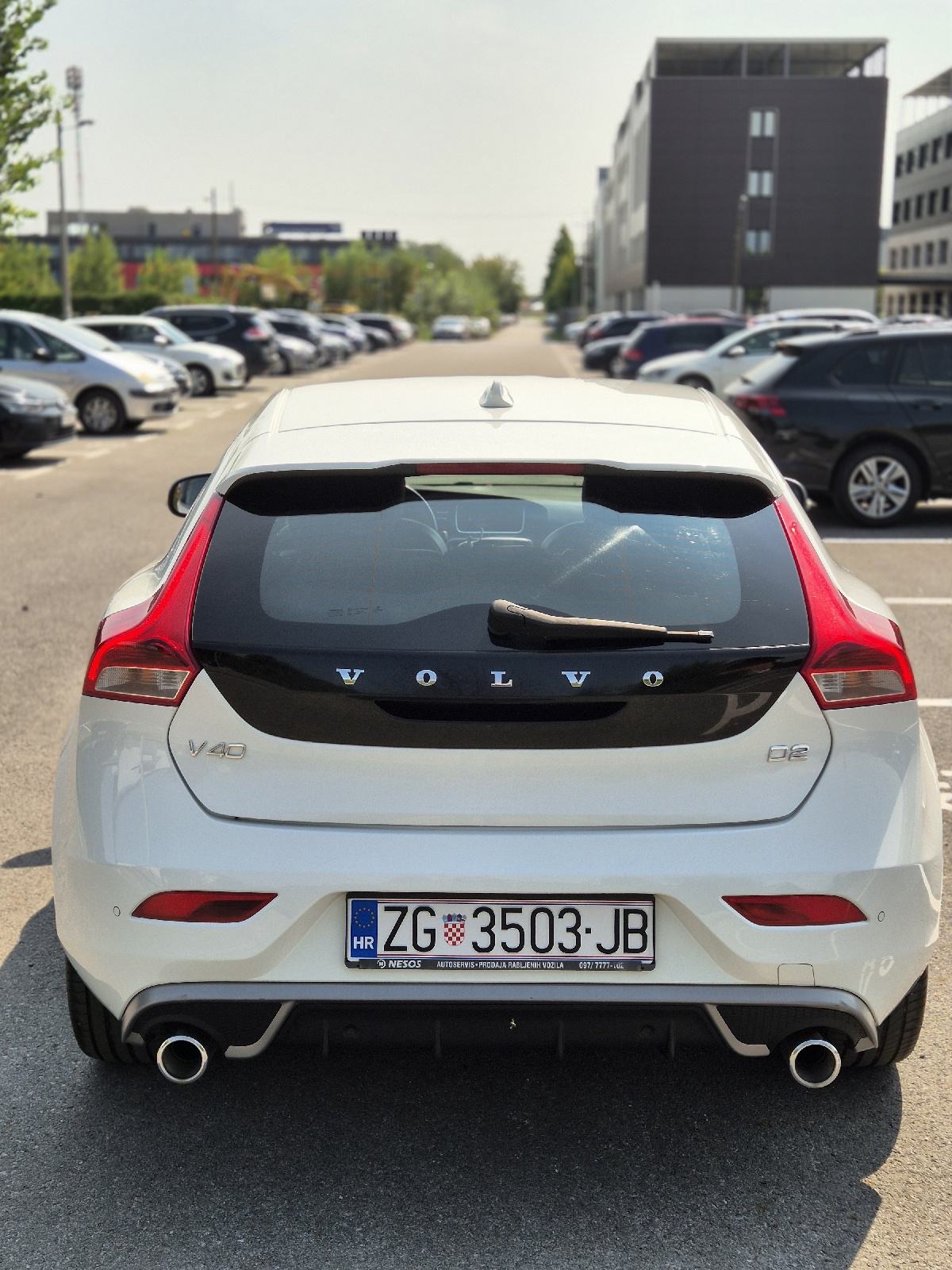 Volvo V40 D2 R-Design, fotografija 11