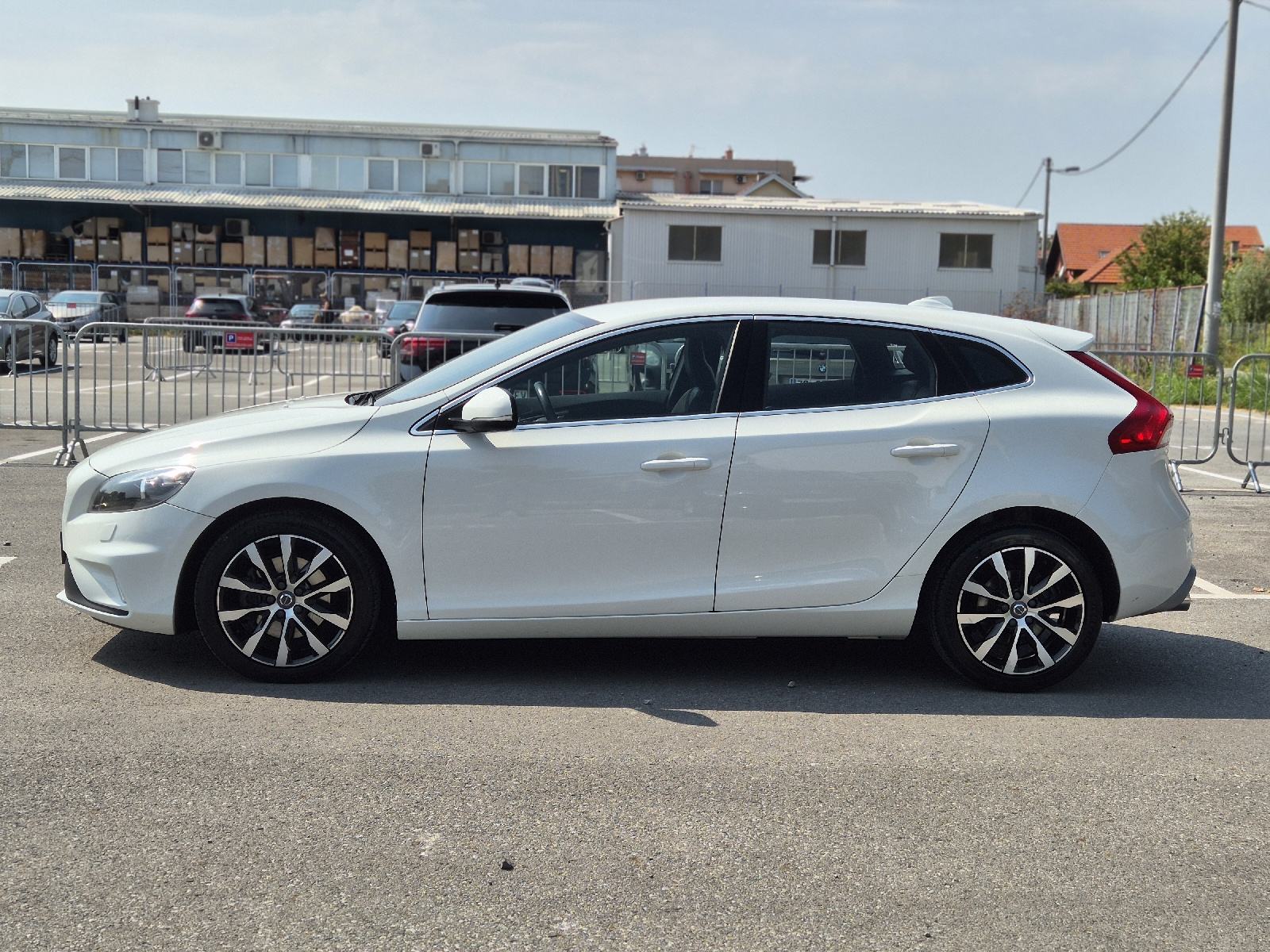 Volvo V40 D2 R-Design, fotografija 9