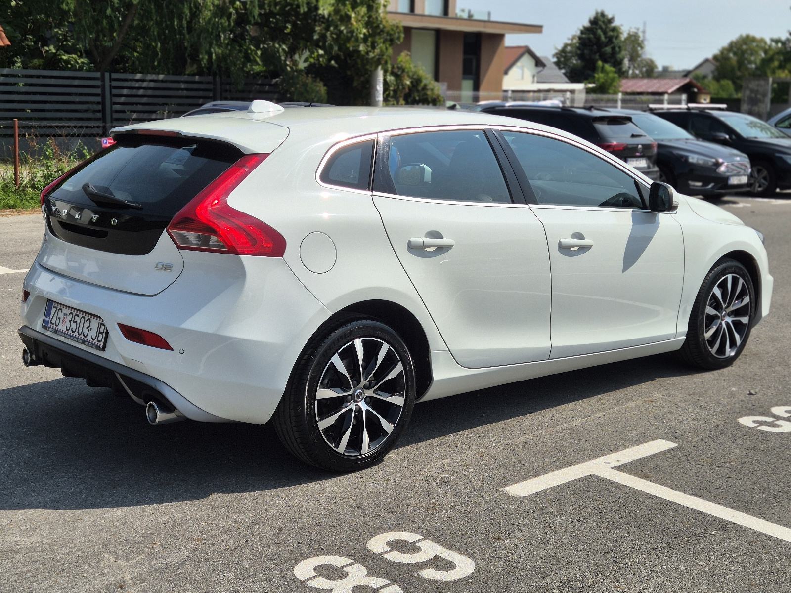Volvo V40 D2 R-Design, fotografija 13