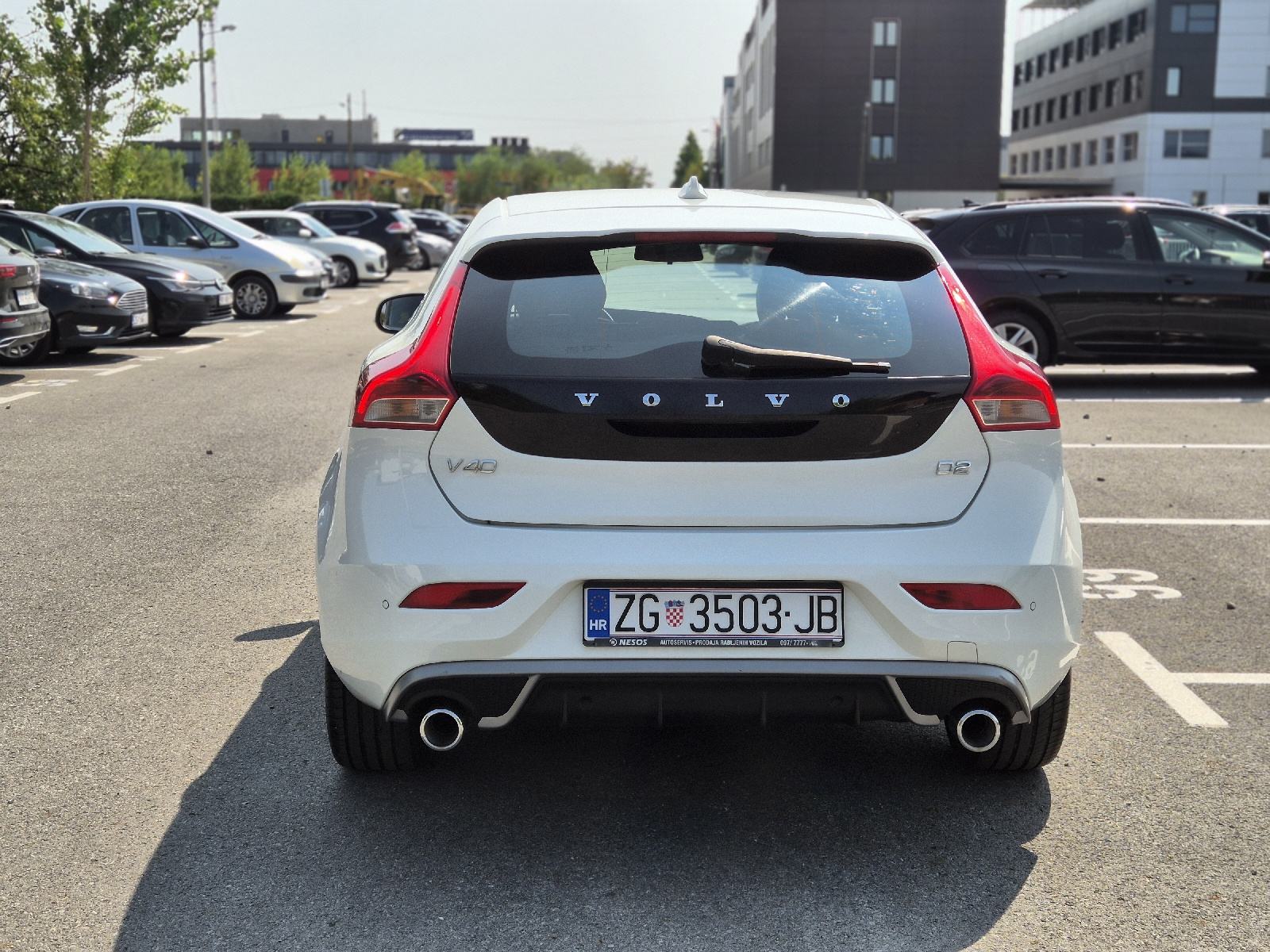 Volvo V40 D2 R-Design, fotografija 12