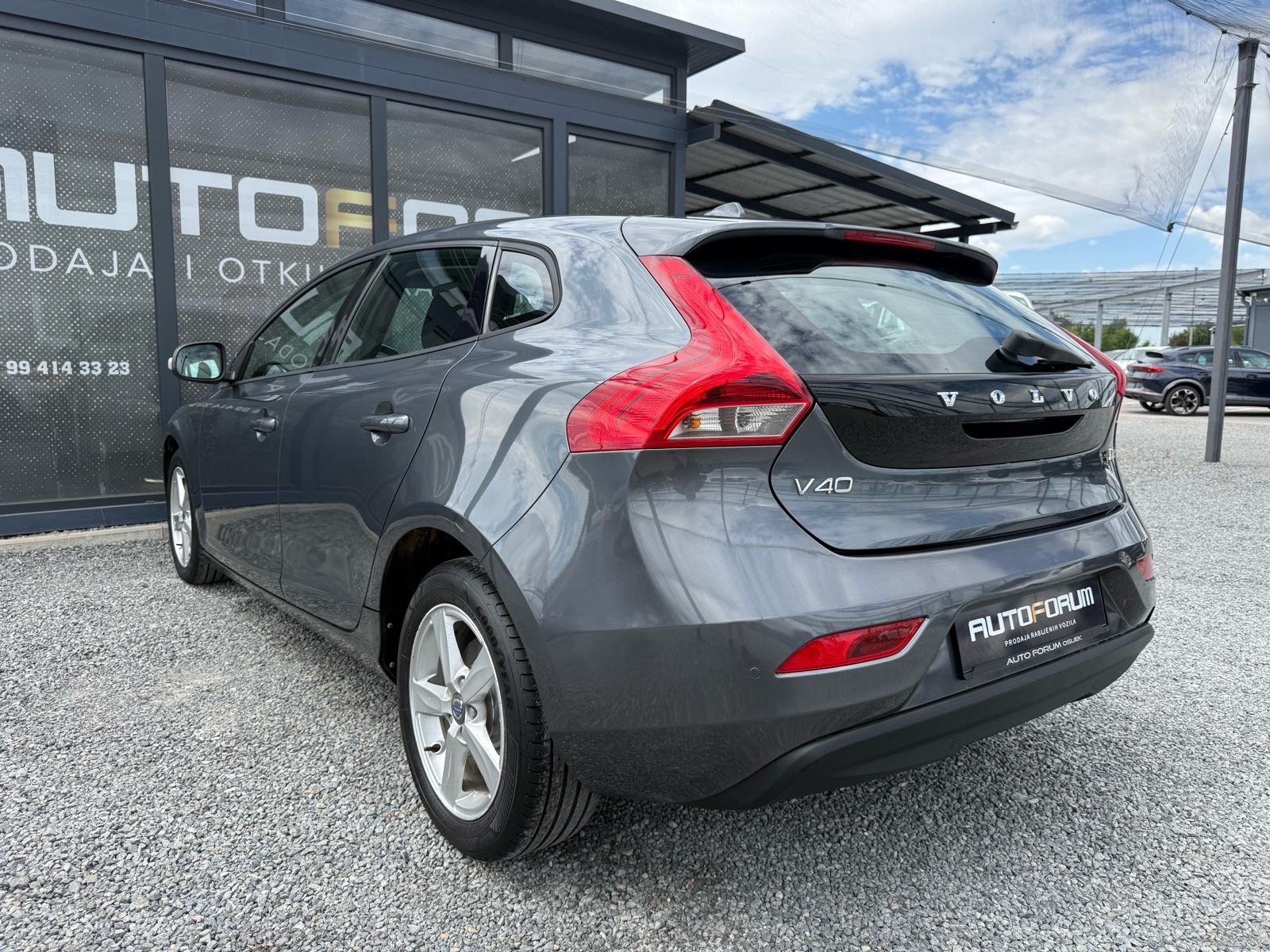 Volvo V40 D2 * REG DO 03/27 * ALU 16 *, fotografija 6