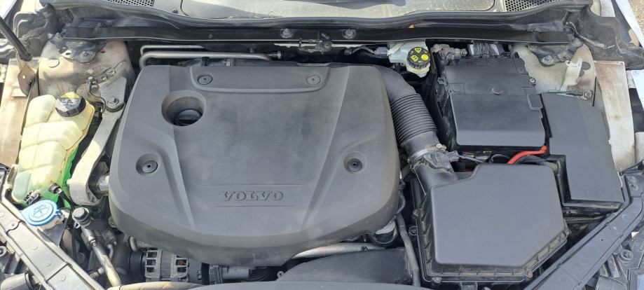Volvo V40 2.0 D2, fotografija 6