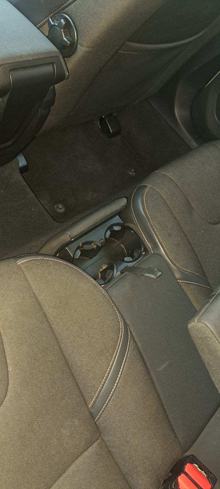 Volvo V40 2.0 D2, fotografija 10