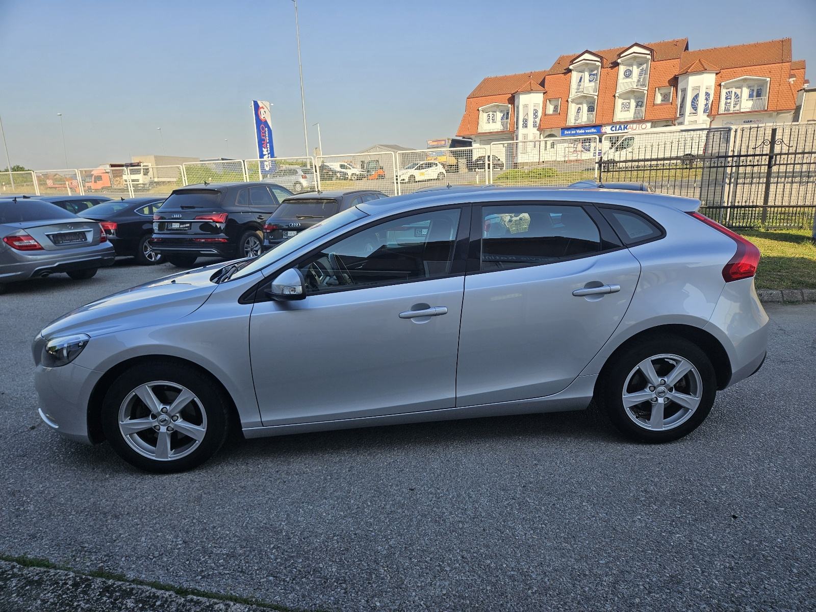 Volvo V40 D2, pogled izvana - slika 3