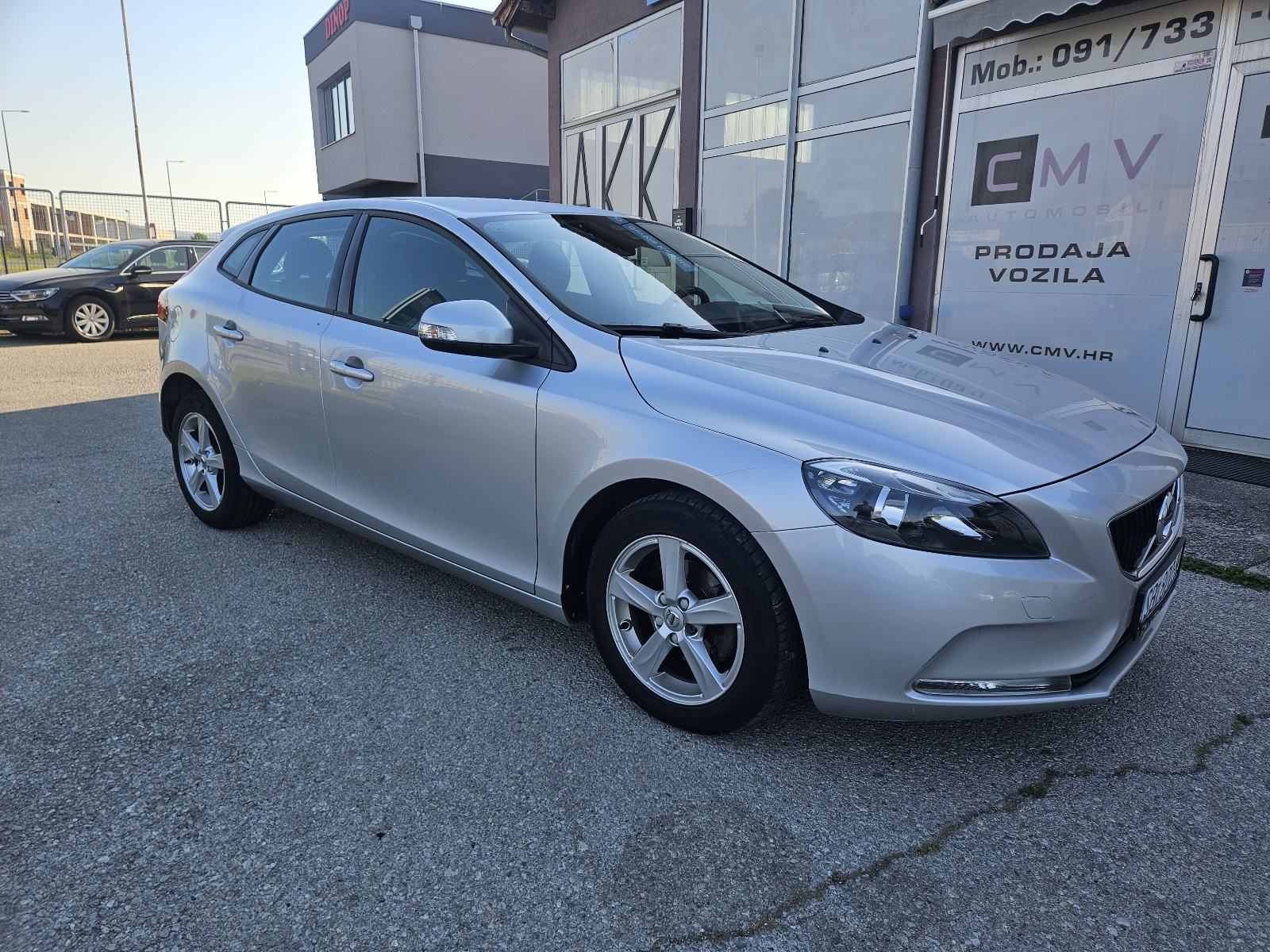 Volvo V40 D2, fotografija 9